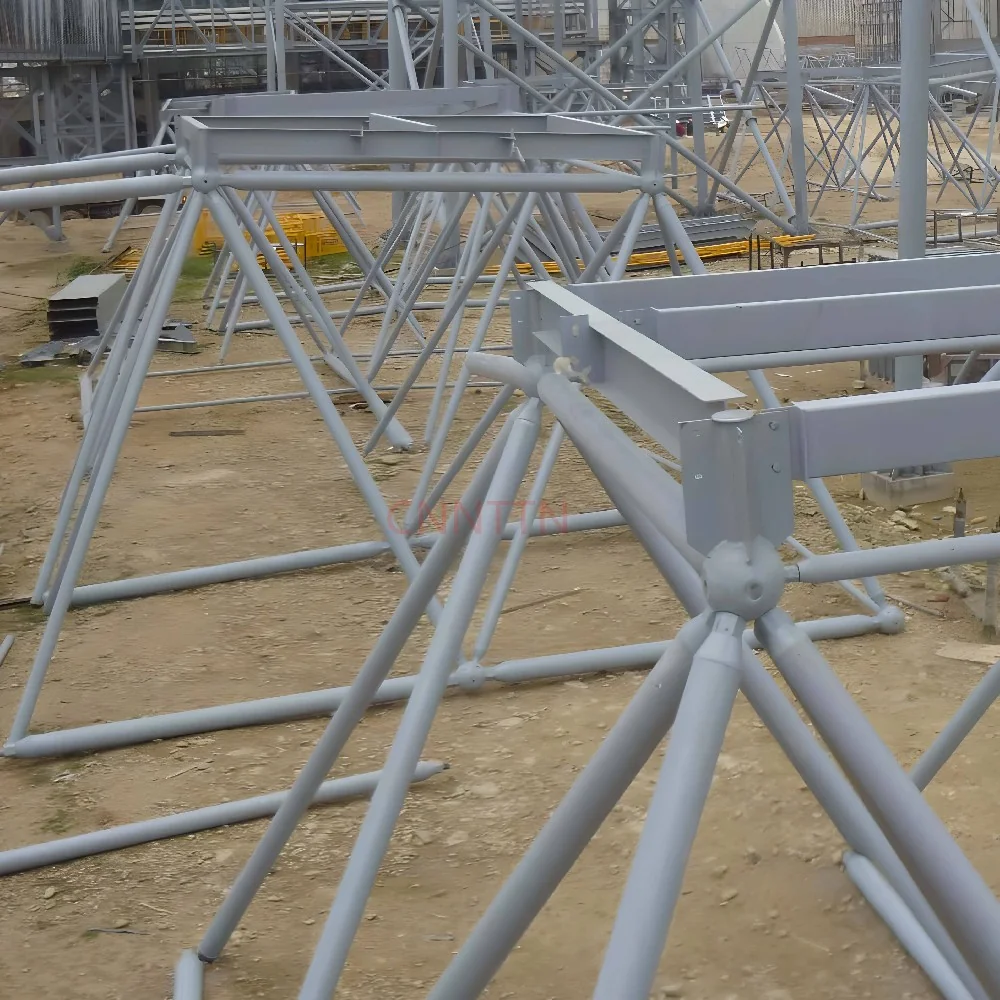 Ground assembly of modules. Image from the supplied site archive; project identity is not documented here.